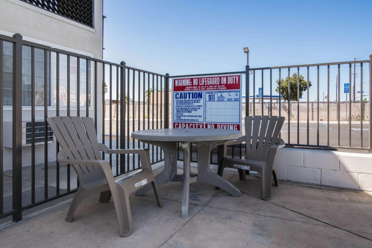 Motel 6-Moreno Valley, Ca - Perris Εξωτερικό φωτογραφία